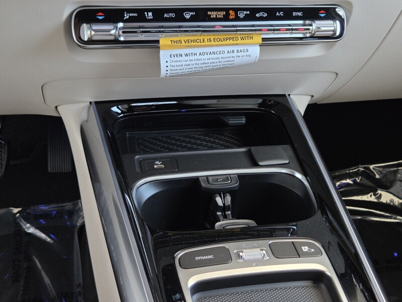 New 2026 Polar White Mercedes-Benz GLA 250 SUV image 12
