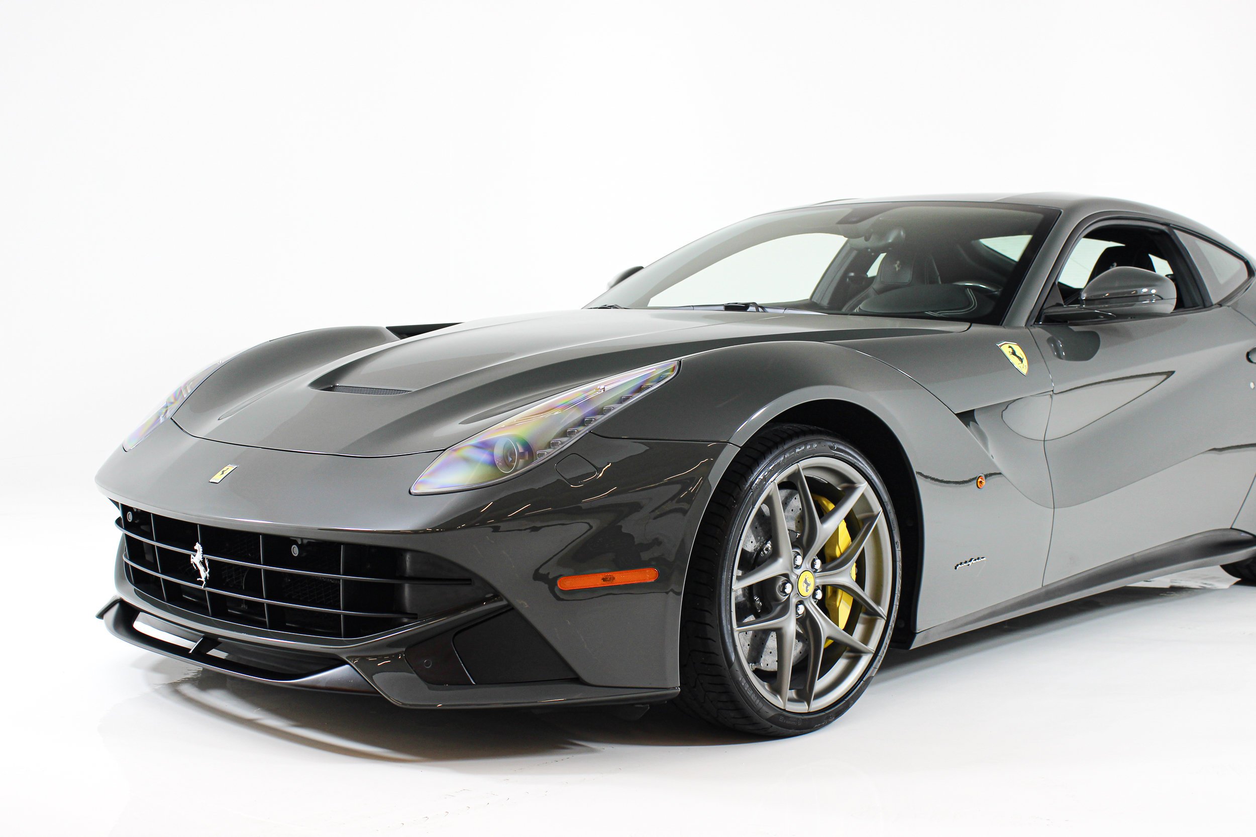 Used 2015 Grigio Scuro Ferrari  image 3