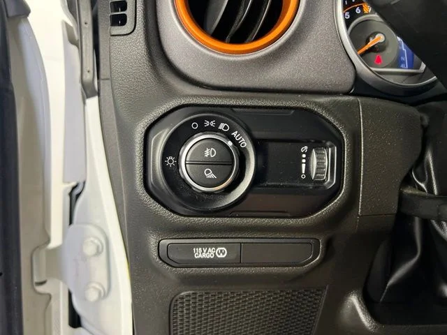 Used 2023 White Jeep Mojave image 19