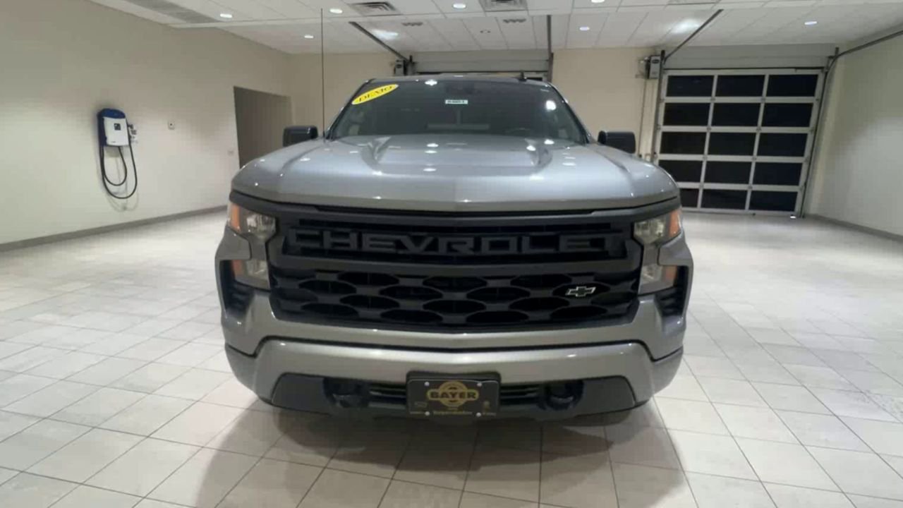 2025 Chevrolet Silverado 1500 Custom - Photo 34