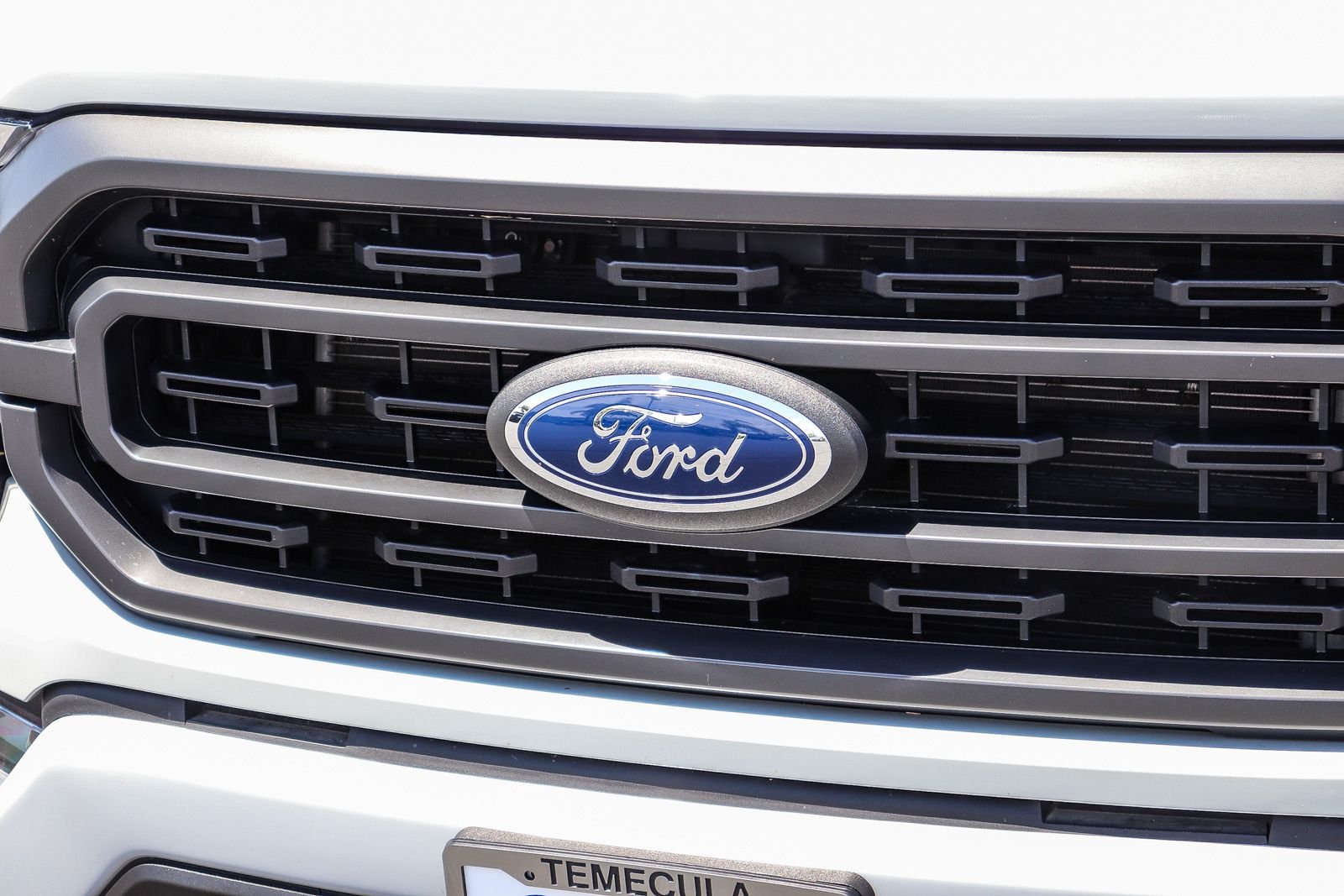 Certified Used 2023 Avalanche Ford XLT image 11