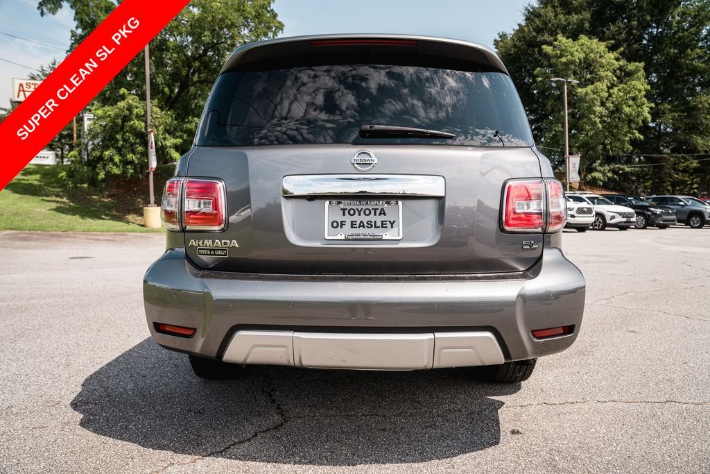 Used 2018 Gun Metallic Nissan SL image 19