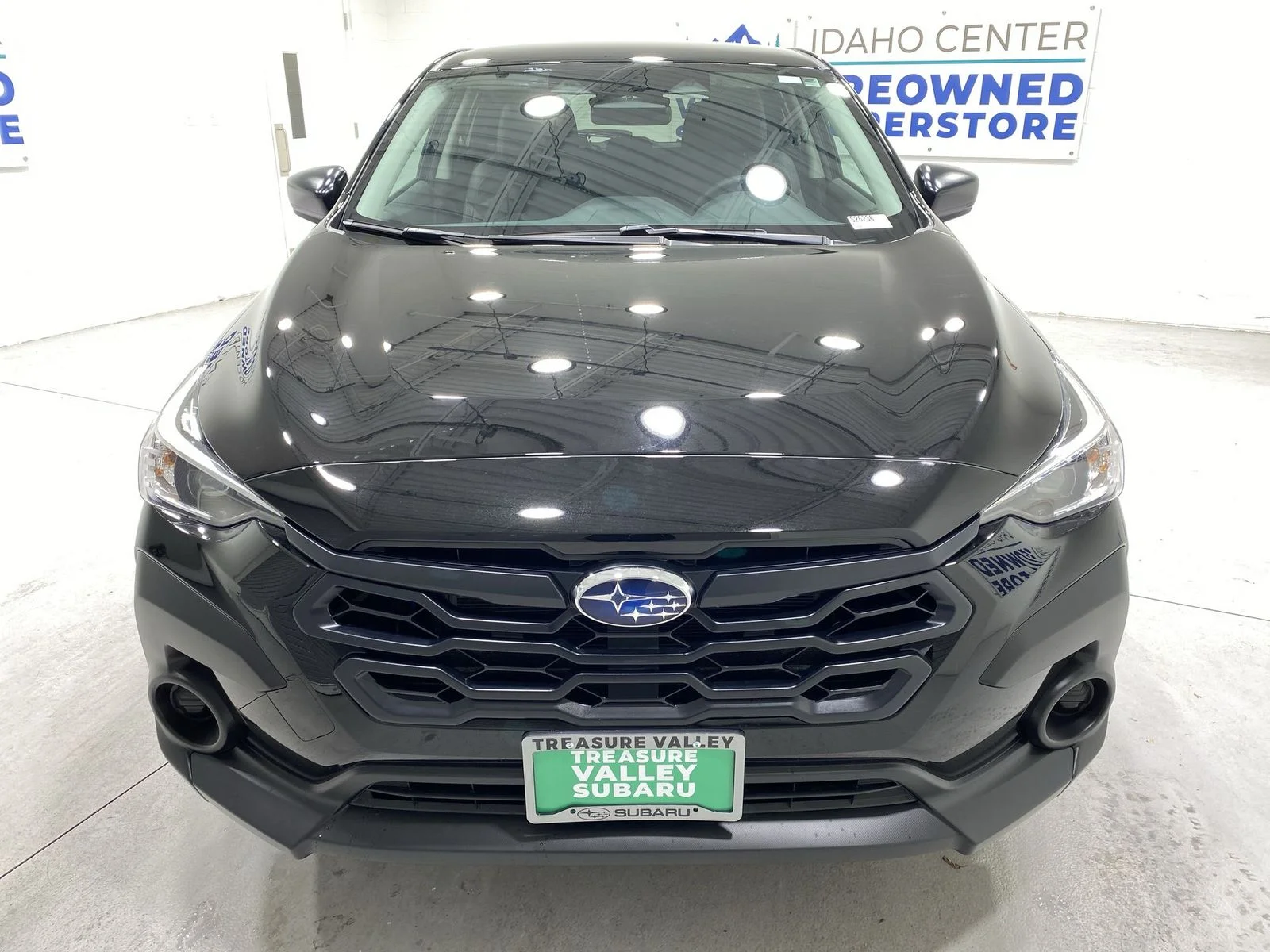 New 2026 CRYSTAL BLACK SILICA Subaru Base image 3
