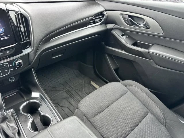 Used 2023 Mosaic Black Metallic Chevrolet LT Cloth image 16