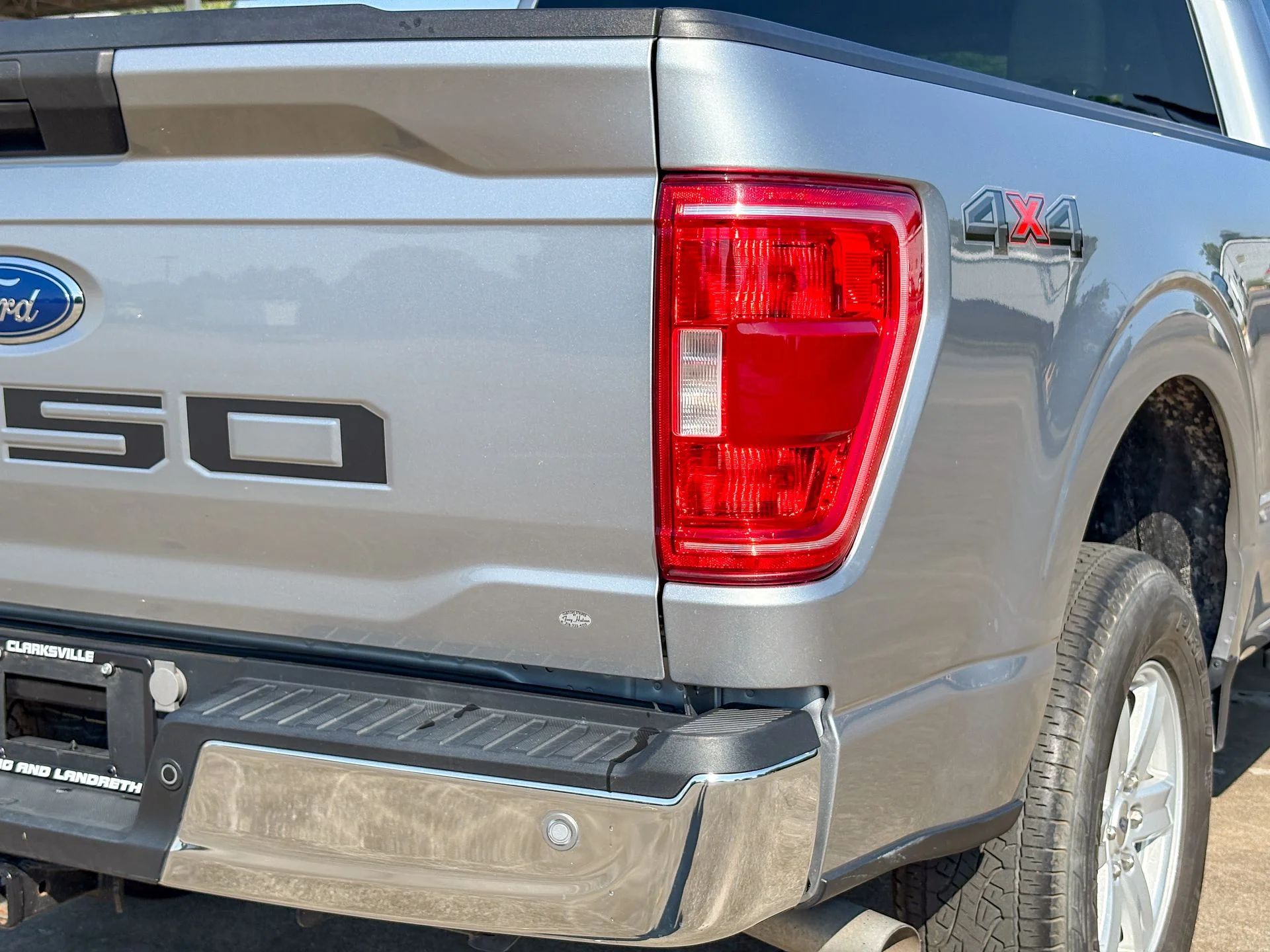 Used 2023 Silver Ford XLT image 12