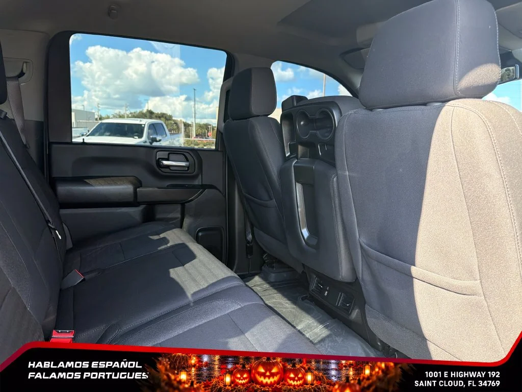 Used 2024 Black Chevrolet Custom image 30