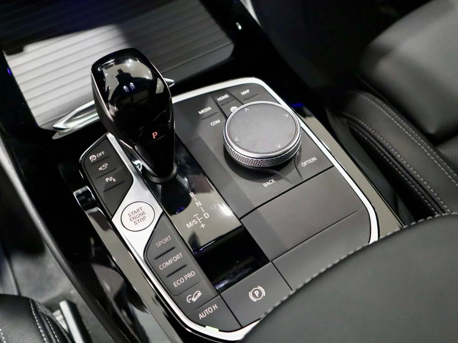 Used 2024 Brooklyn Grey Metallic BMW M40i image 33