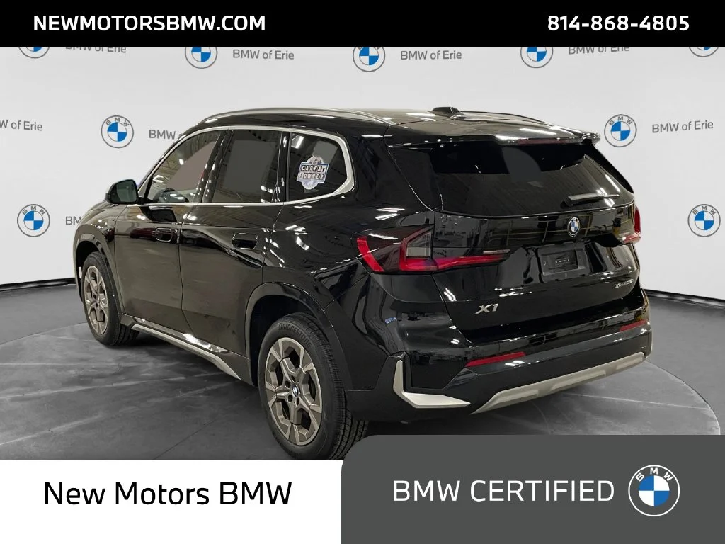 Used 2023 Jet Black BMW xDrive28i image 3