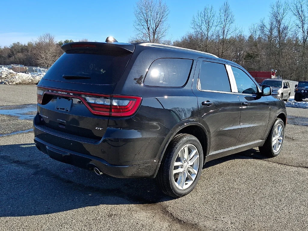 New 2026 Diamond Black Clear-Coat Exterior Paint Dodge GT Plus image 8