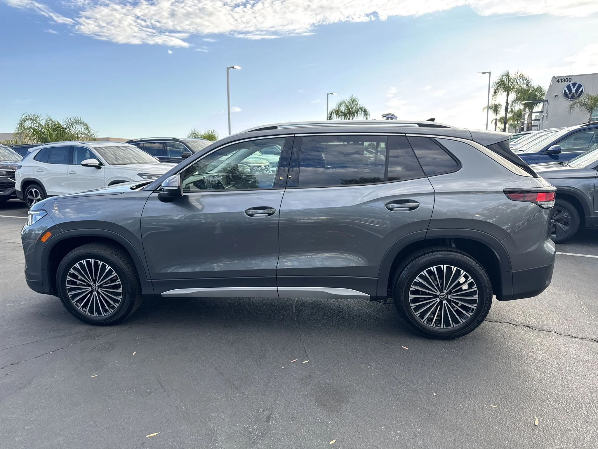 New 2026 Platinum Gray Metallic Volkswagen S image 5
