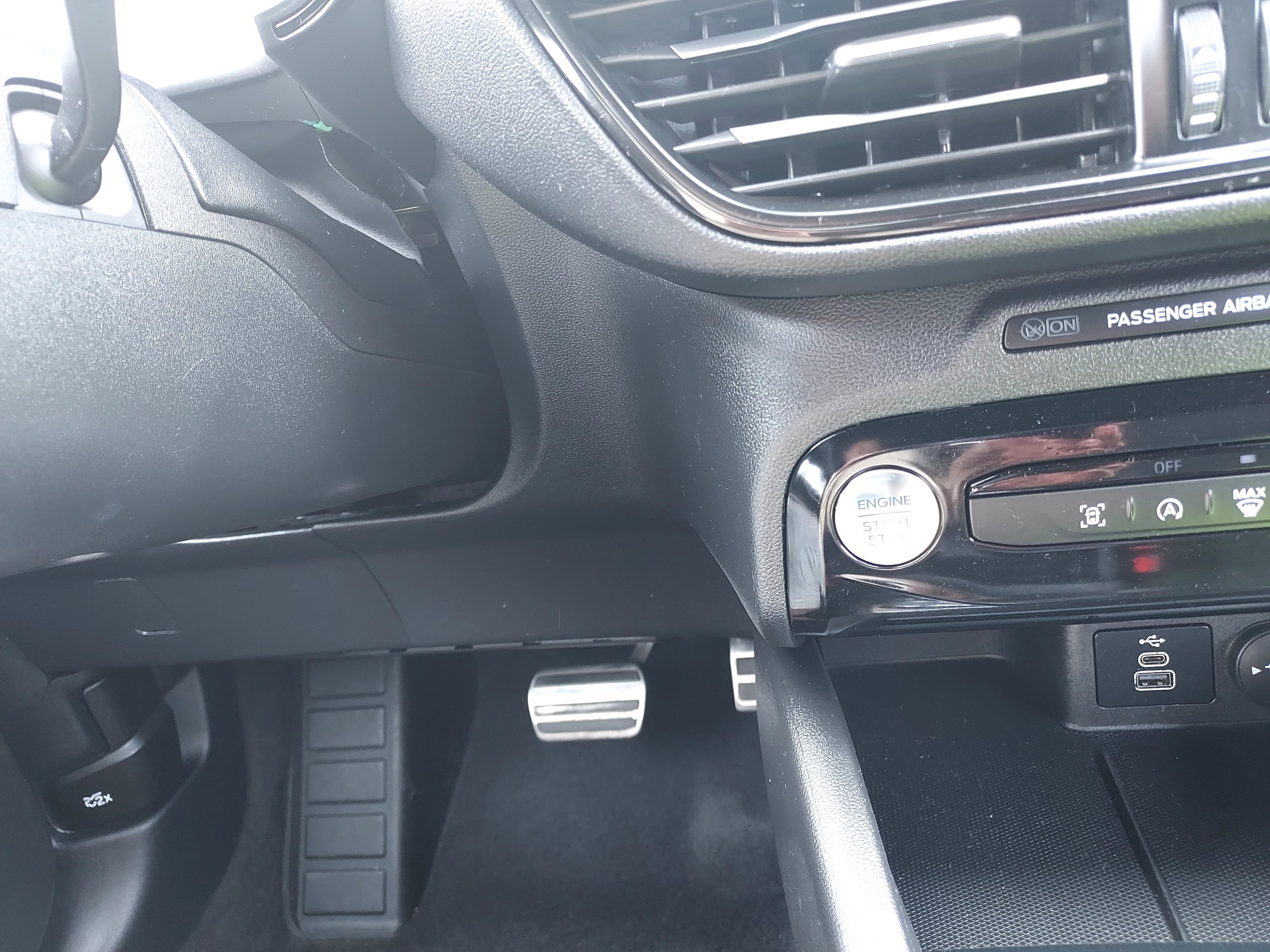 Used 2024 Silver Ford ST-Line image 37
