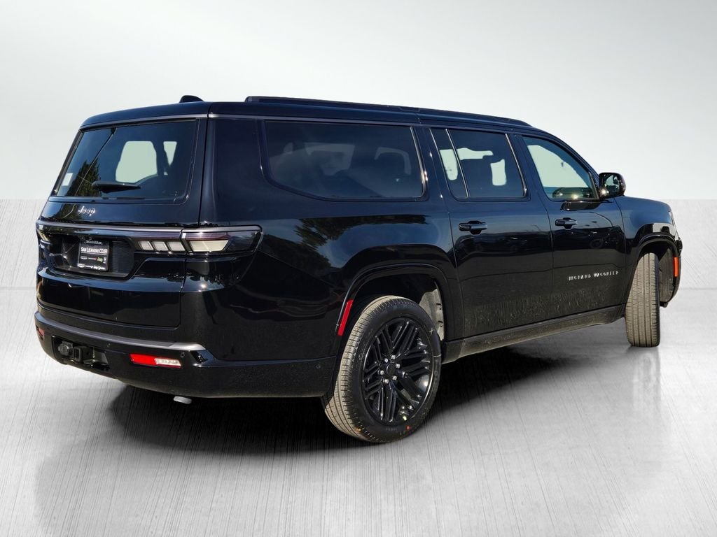 New 2026 High Gloss Black Exterior Paint Jeep Limited Reserve image 4