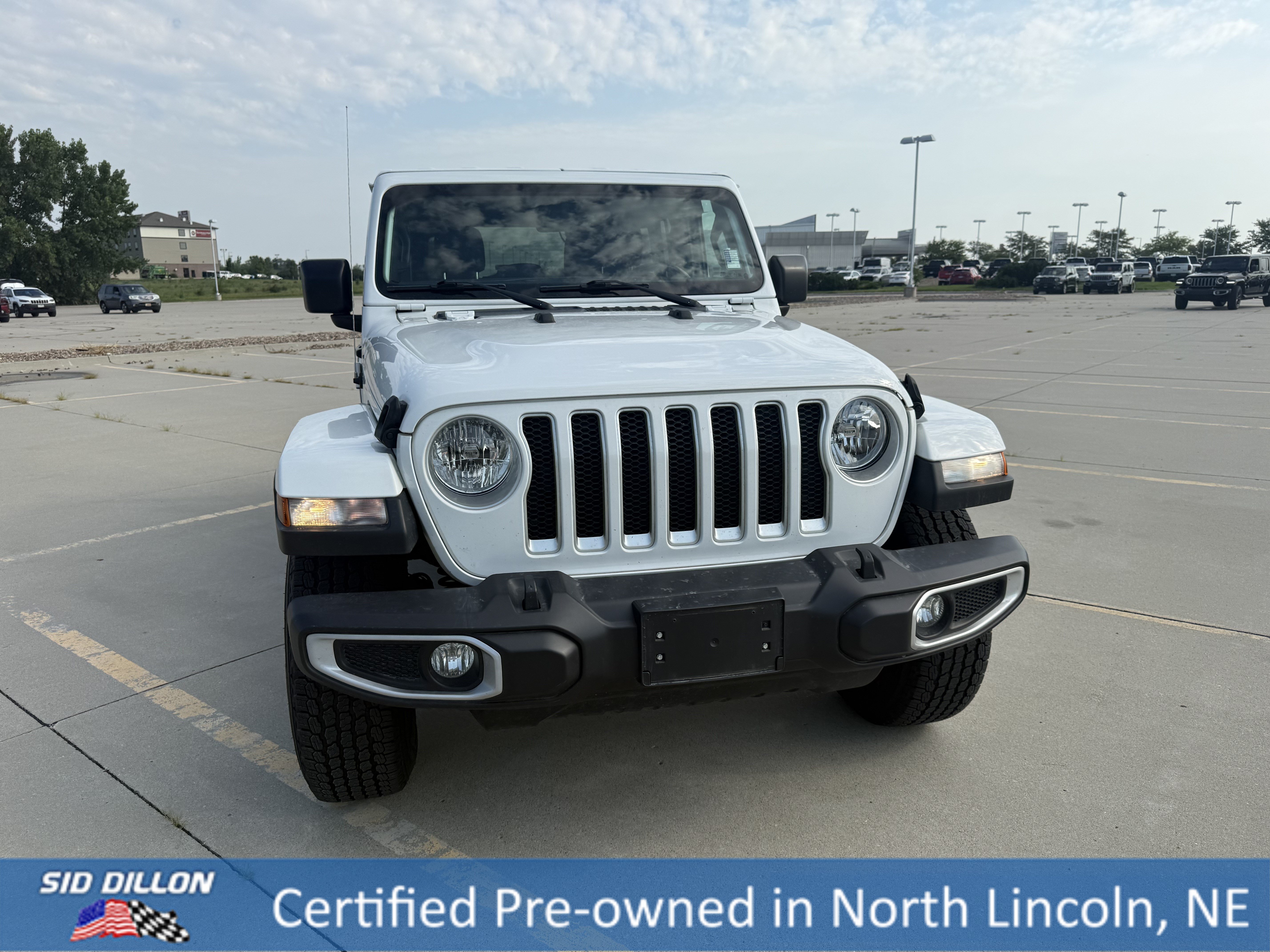 Certified Used 2022 Bright White Clearcoat Jeep Unlimited Sahara image 4