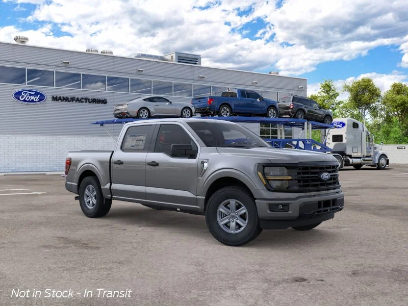 New 2026 Carbonized Gray Metallic Ford XLT image 7