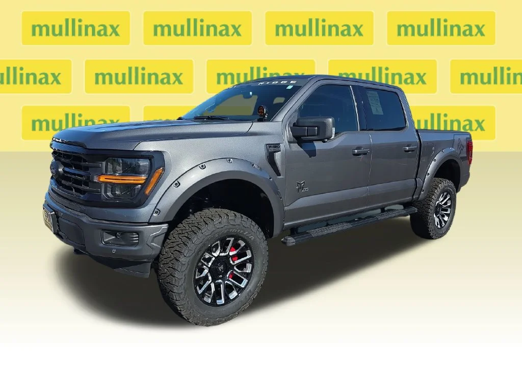 New 2026 Gray Ford XLT image 10