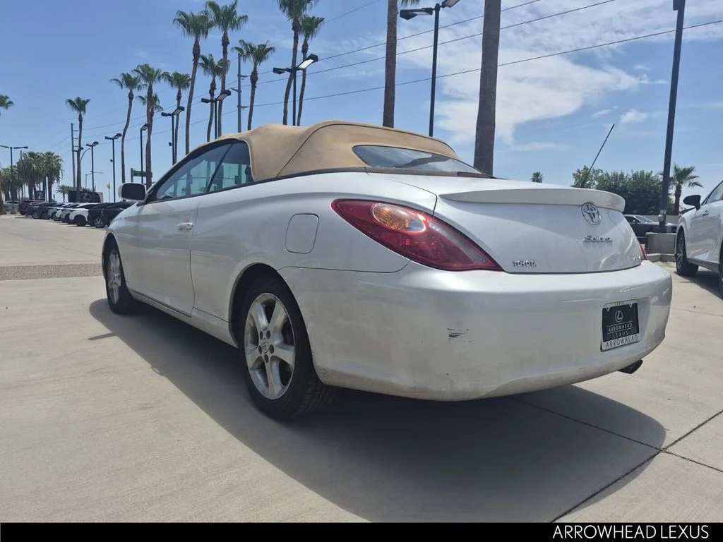 Used 2006 White Toyota SLE image 4