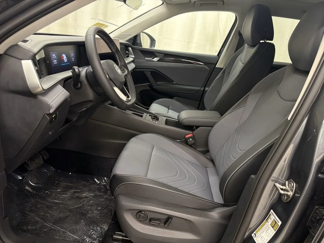 New 2026 Platinum Gray Metallic Volkswagen SE image 14