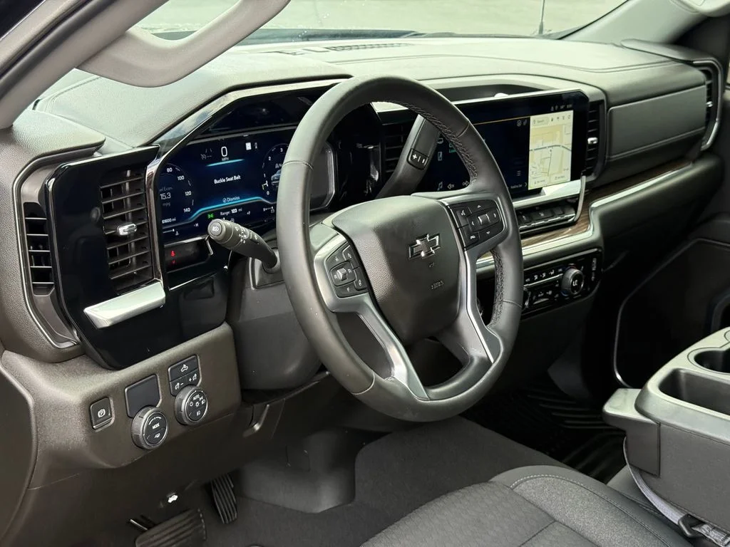Used 2023 Black Chevrolet RST image 7