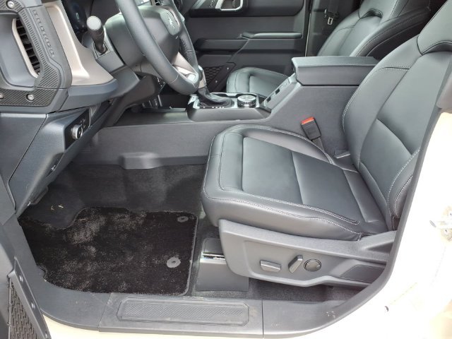 New 2026 Desert Sand Ford Outer Banks image 18