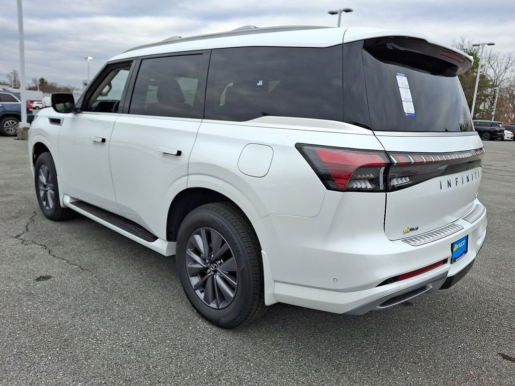 New 2026 RADIANT WHITE INFINITI Pure 4WD image 3