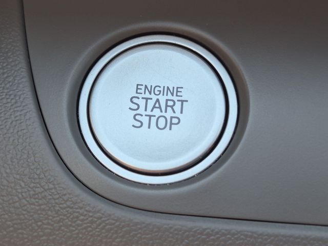 Used 2024 Blue Hyundai SEL image 16