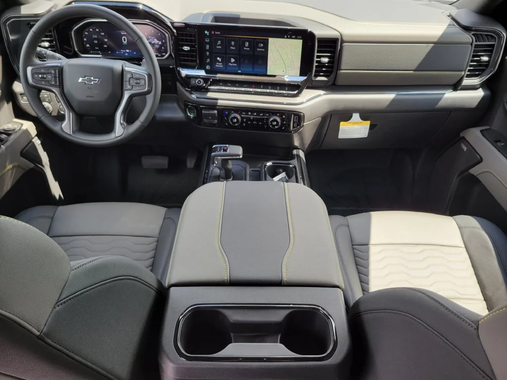 New 2026 Summit White Chevrolet ZR2 image 17