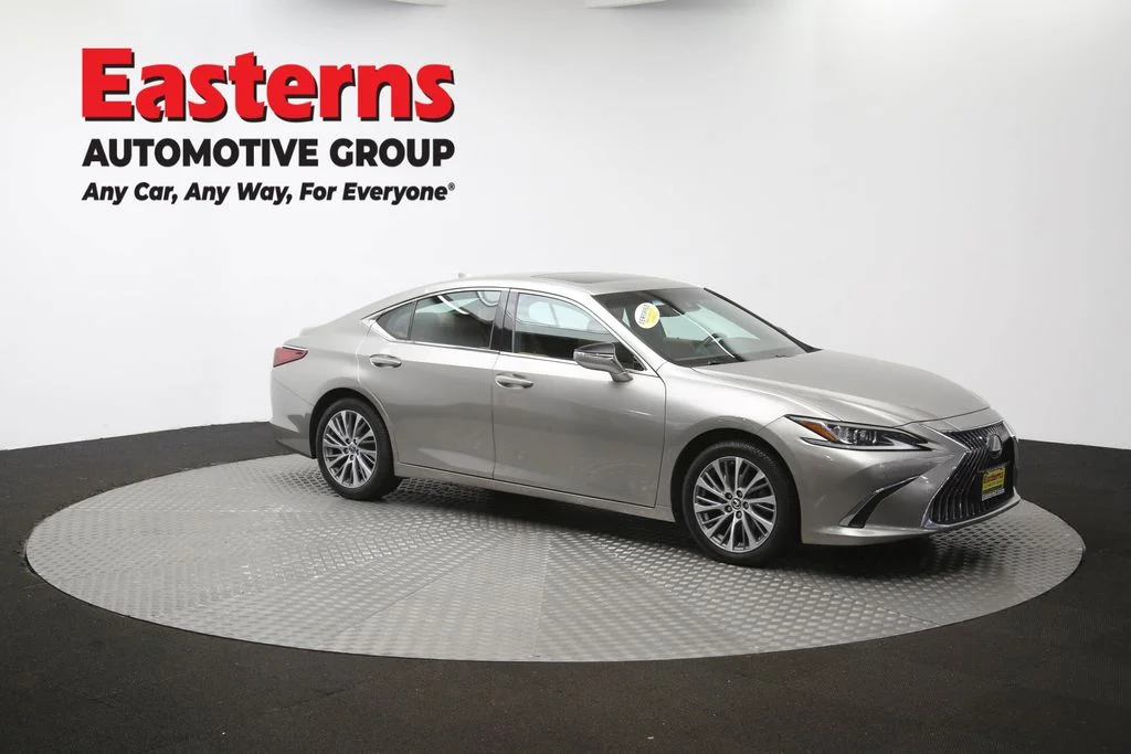 Used 2021 Silver Lexus 350 image 49
