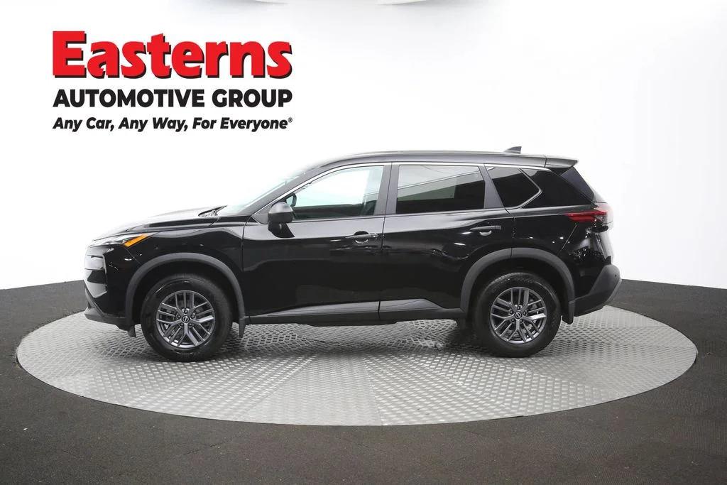 Used 2023 Black Nissan S image 59