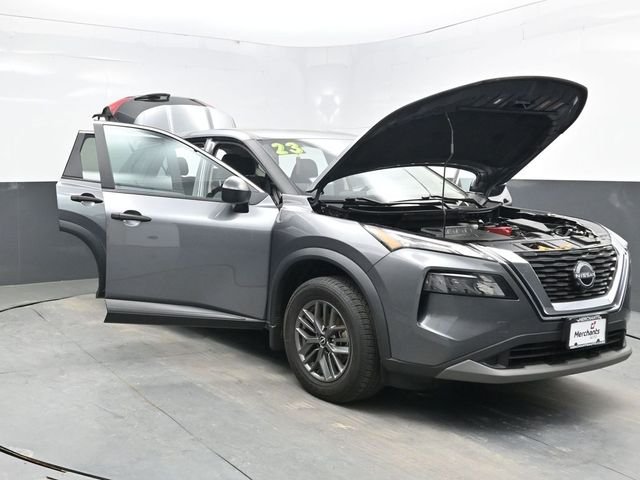 Used 2023 Gray Nissan S image 38