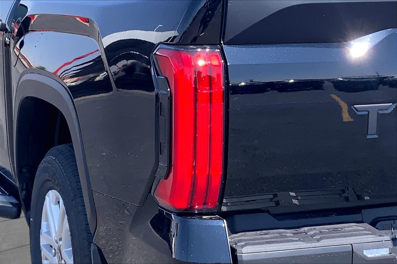 New 2026 Midnight Black Metallic Toyota SR5 image 14