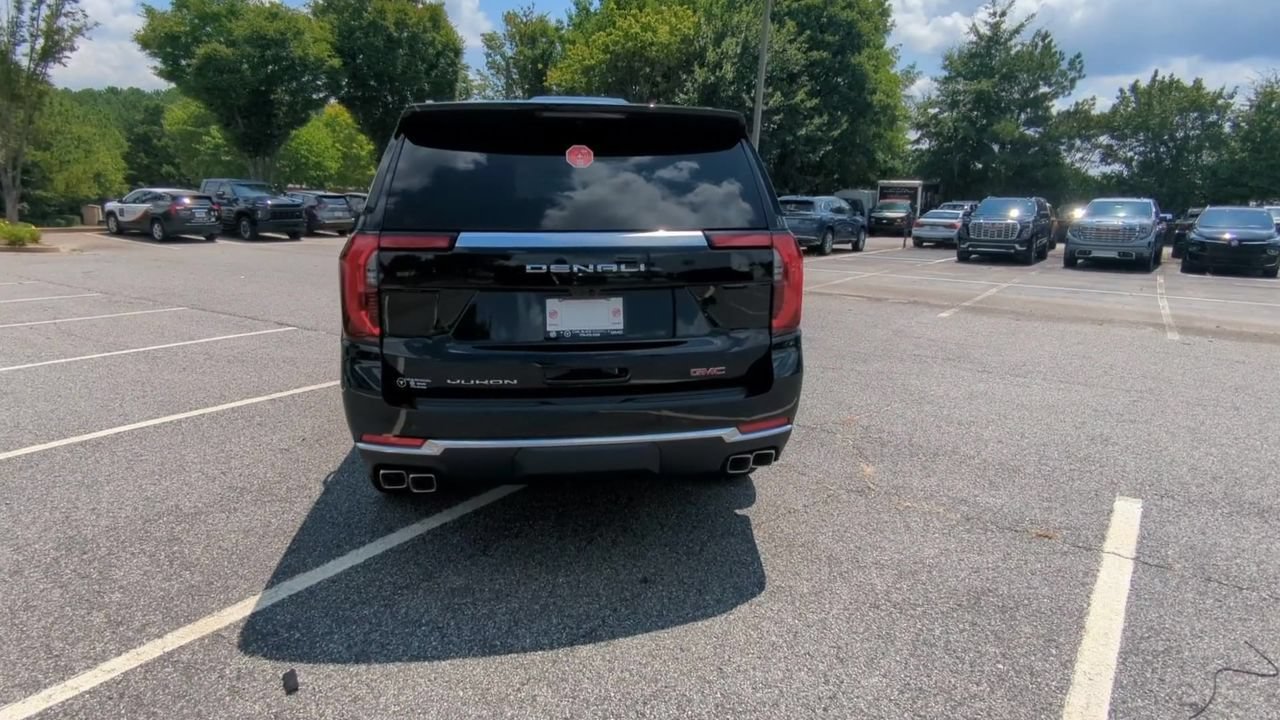 2026 GMC Yukon Denali - Photo 7