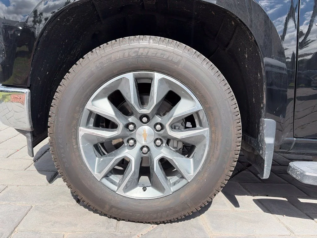 Used 2026 Black Chevrolet LT image 18
