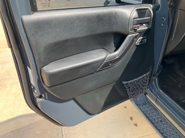 Used 2017 Black Jeep Unlimited Sahara image 25