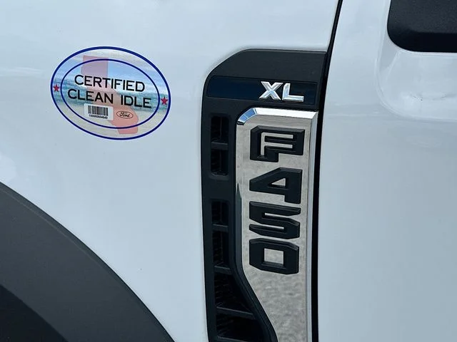 New 2026 Oxford White Ford XL image 16