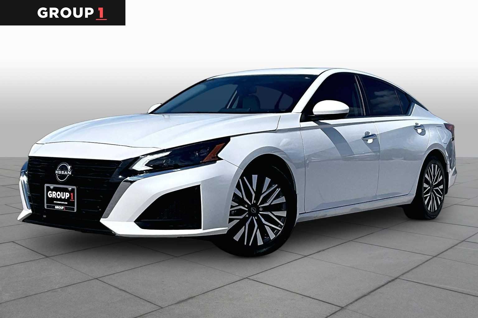 Pre-Owned 2024 Nissan Altima 2.5 SV