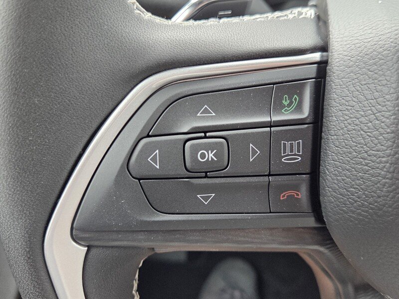 Used 2026 Baltic Gray Metallic Clearcoat JEEP LAREDO 4X4 image 31