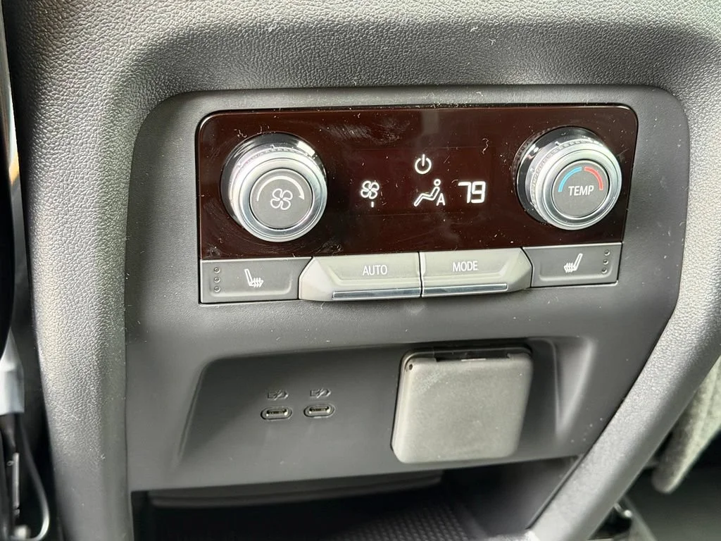 2026 GMC Acadia AT4 - Photo 21