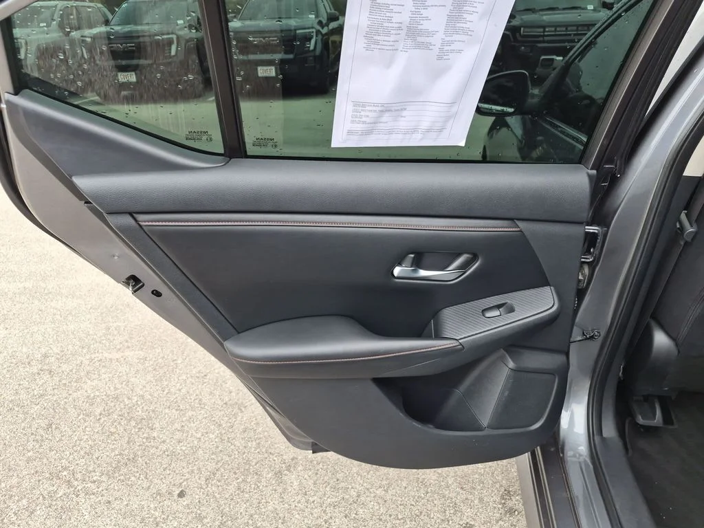 Used 2020 Gray Nissan SR image 31