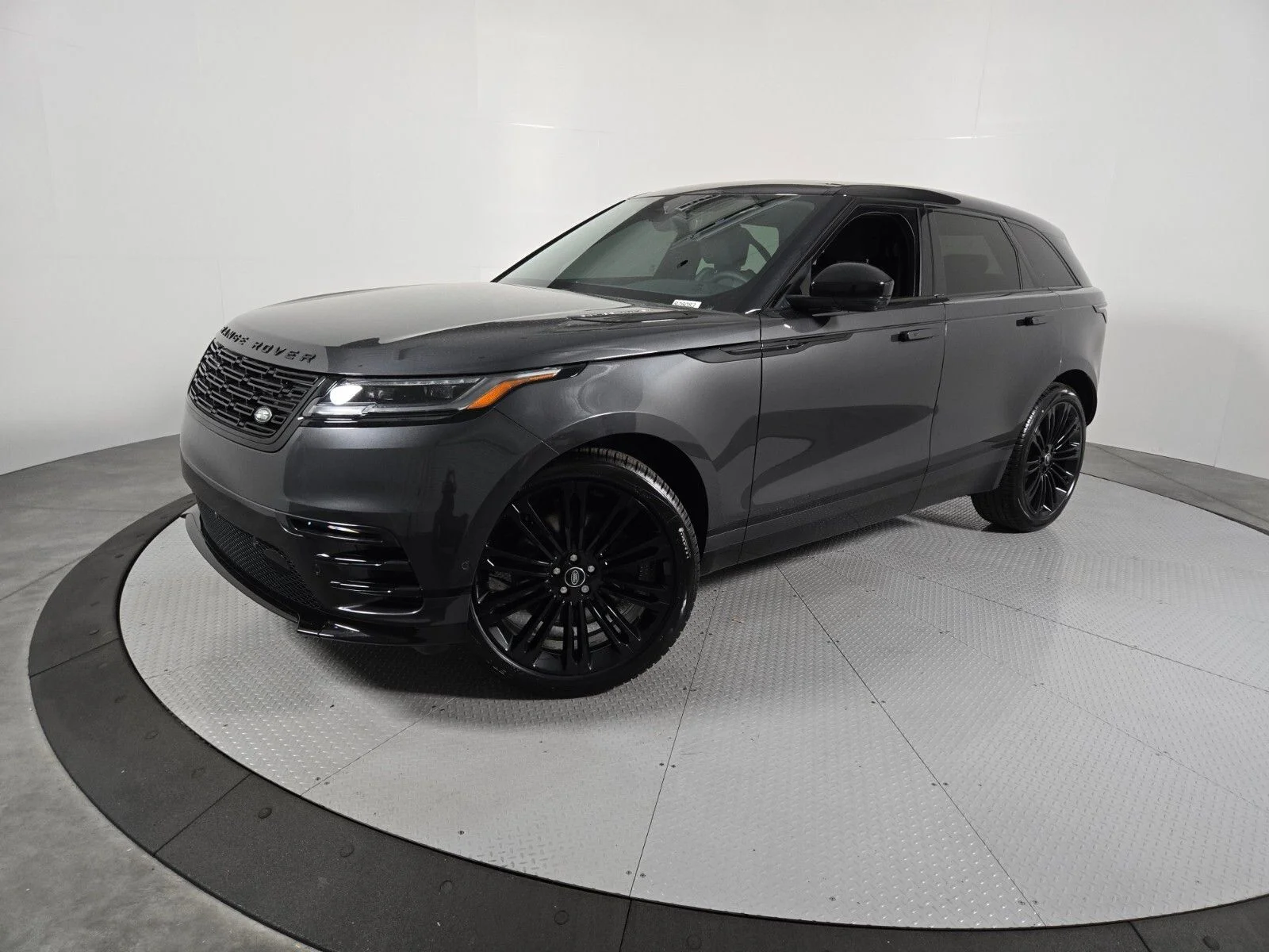2026 Land Rover Range Rover Velar