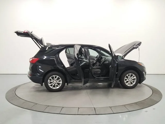Used 2019 MOSAIC BLACK METALLIC Chevrolet LT image 16