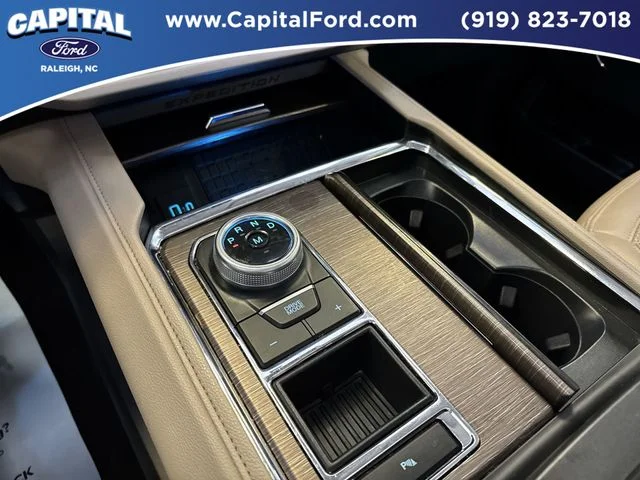 Used 2024 Silver Ford Limited image 29
