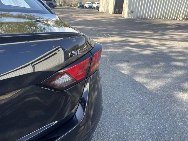 Used 2025 Black Nissan 2.5 SL image 35