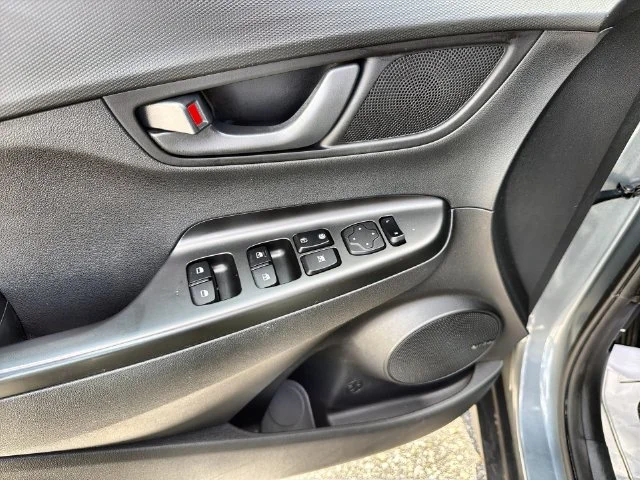 Used 2020 Silver Hyundai SEL Plus image 13