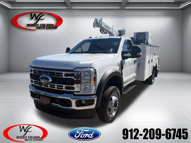 New 2026 Oxford White Ford F-550® XL image 20