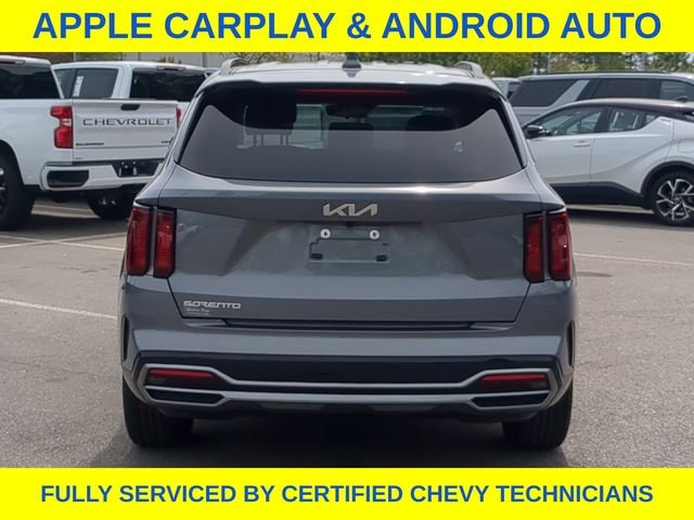 Used 2023 Silver Kia S image 7