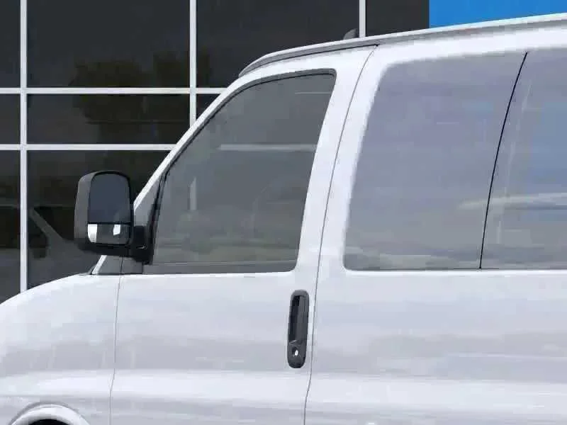 2025 Chevrolet Express Passenger
