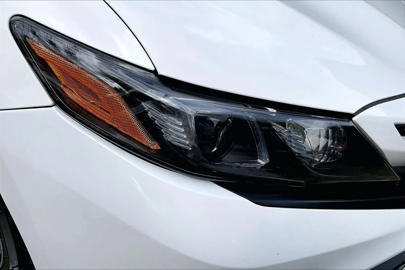 Used 2024 Ice Cap Toyota SE image 27