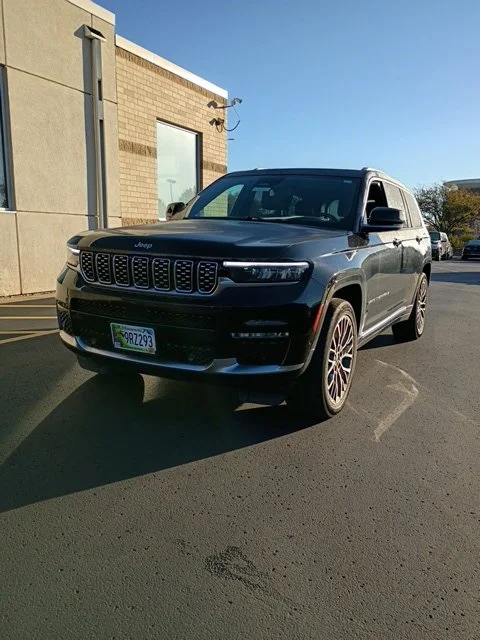 Used 2021 Black Jeep Summit image 5