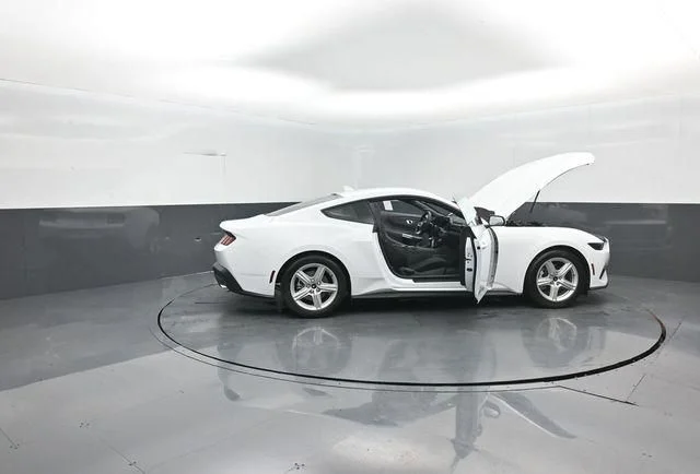 New 2026 Oxford White Ford EcoBoost® Fastback image 38