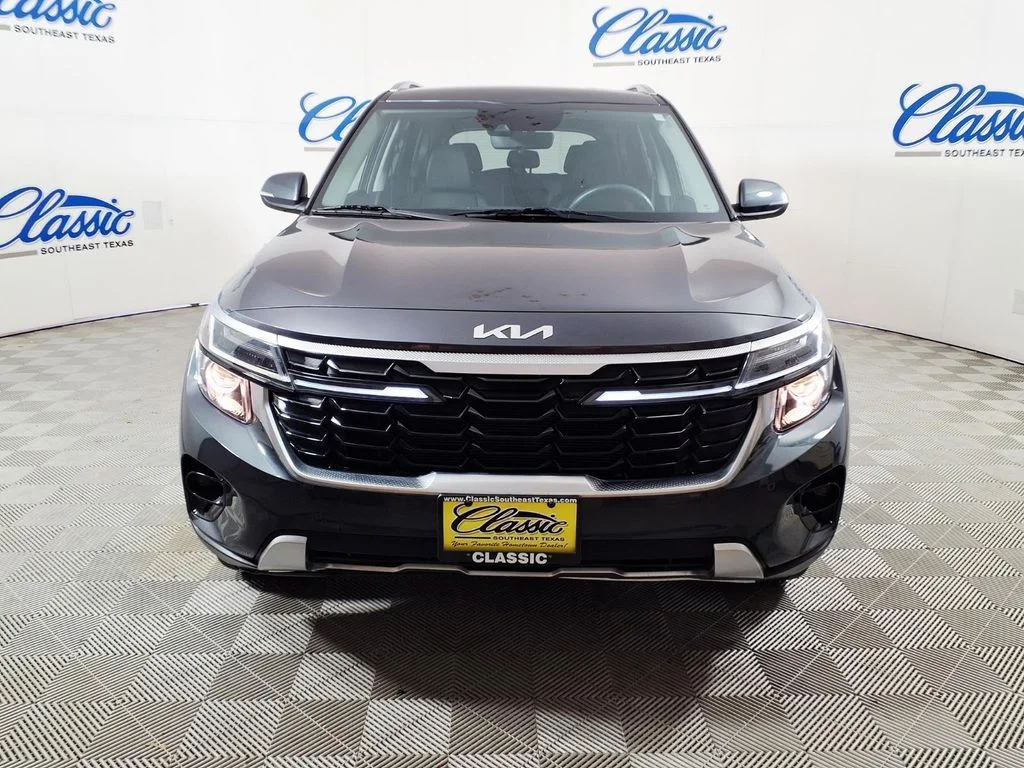 Certified Used 2024 Gray Kia EX image 5